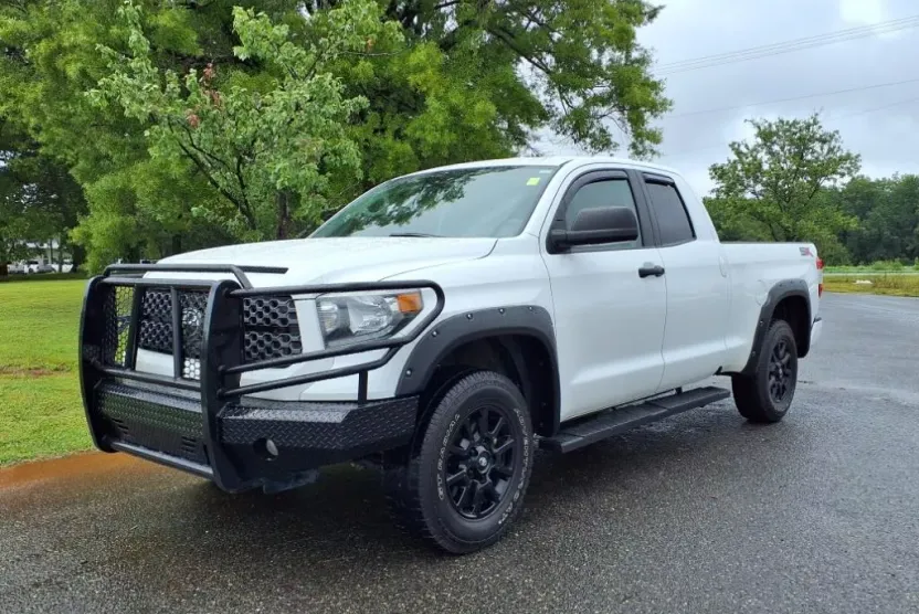 2020 Toyota Tundra SR5 Grade photo 1
