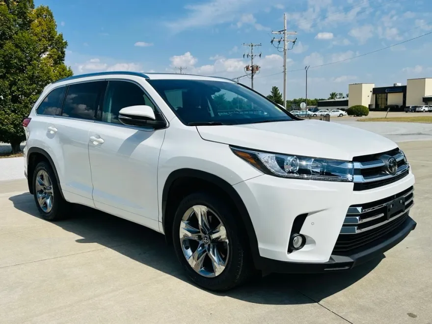 2018 Toyota Highlander Limited Platinum photo 1