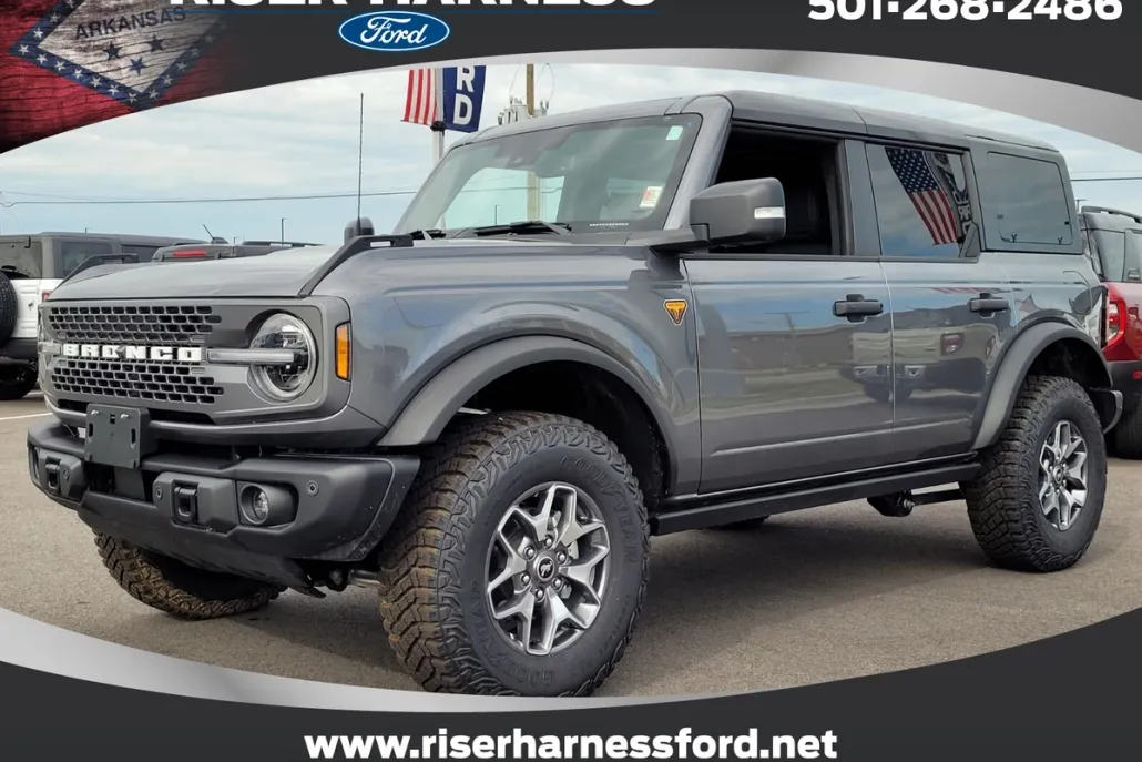 2025 Ford Bronco Badlands photo 1
