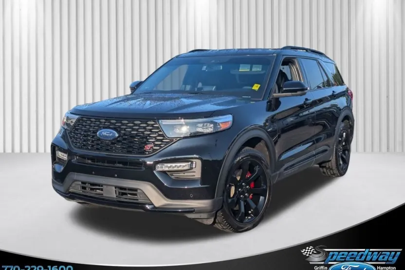 2022 Ford Explorer ST photo 1