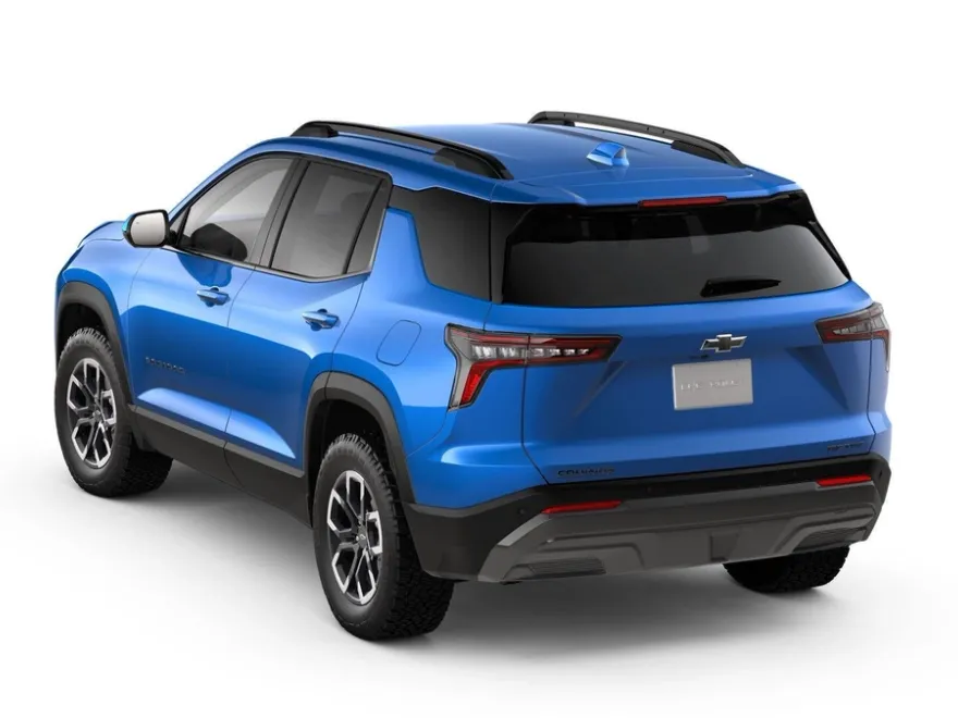 2026 Chevrolet Equinox ACTIV photo 2