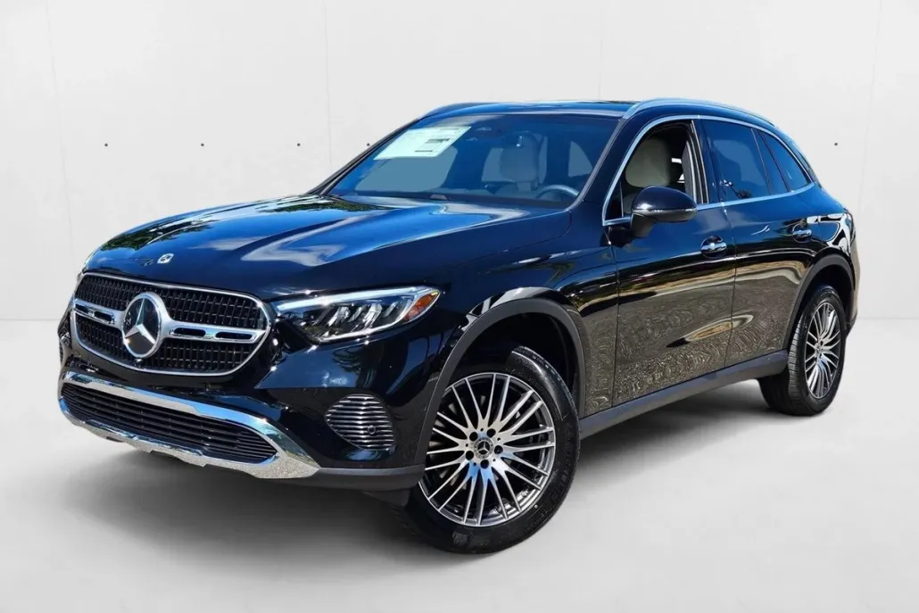 2026 Mercedes Benz GLC 300 photo 1