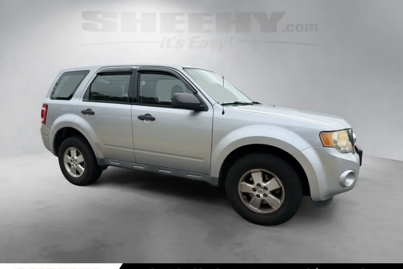 2011 Ford Escape XLS photo 1