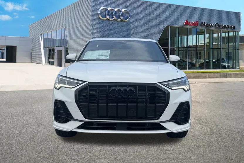 2025 Audi Q3 45 TFSI S line Premium photo 1