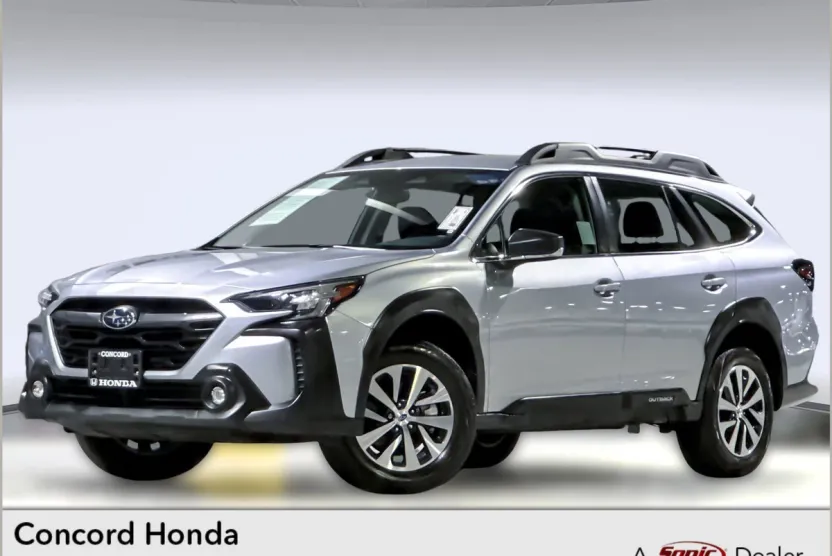 2023 Subaru Outback Base photo 1