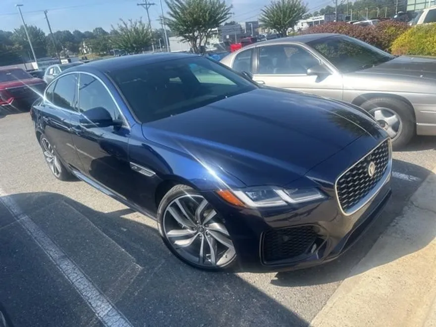 2024 Jaguar XF R-Dynamic SE P250 photo 1