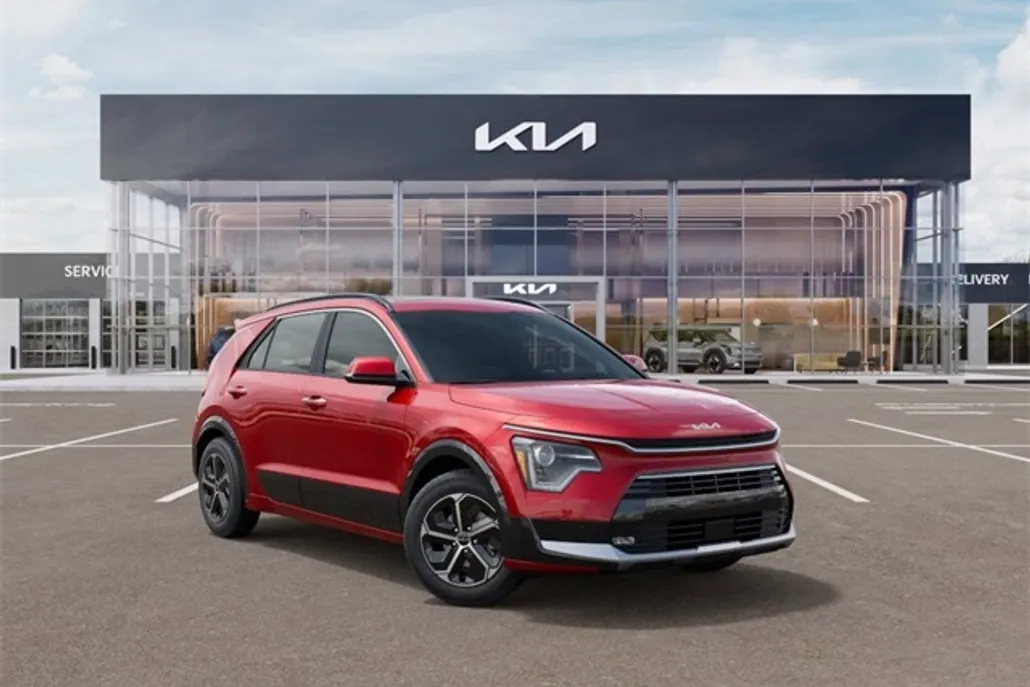 2025 Kia Niro SX photo 1