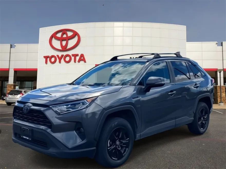 2020 Toyota RAV4 Hybrid XLE photo 1