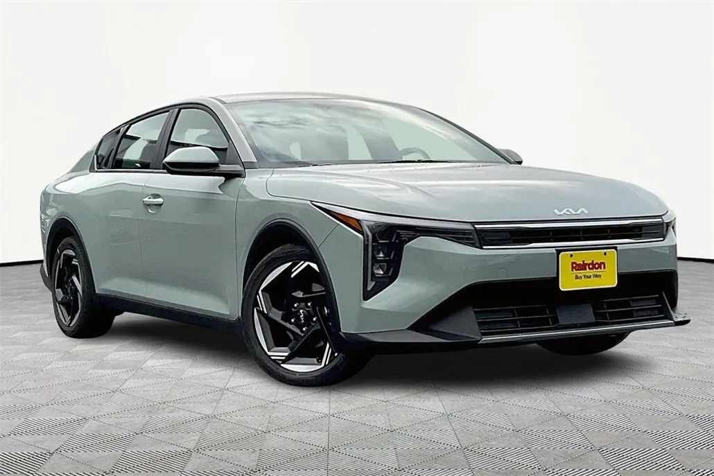 2025 Kia K4 EX photo 1