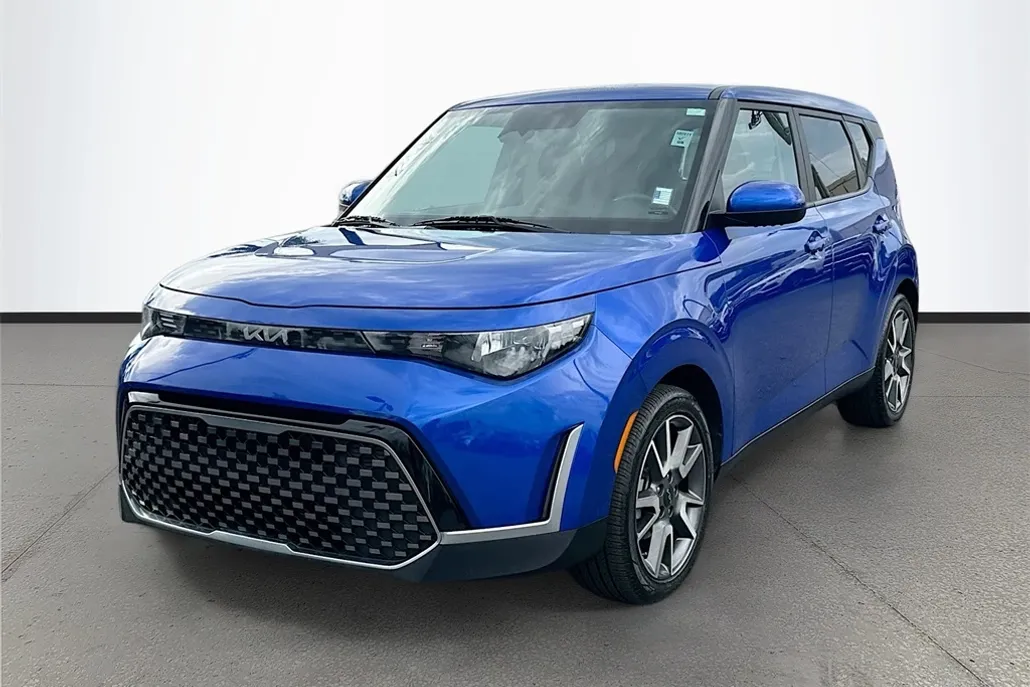 2024 Kia Soul EX photo 1