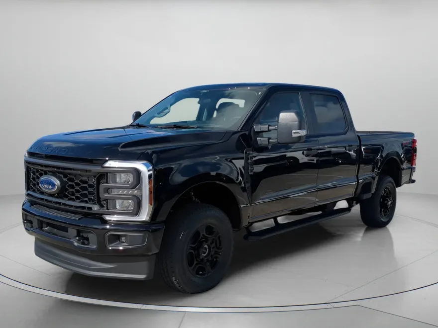 2025 Ford F-250 XL photo 1