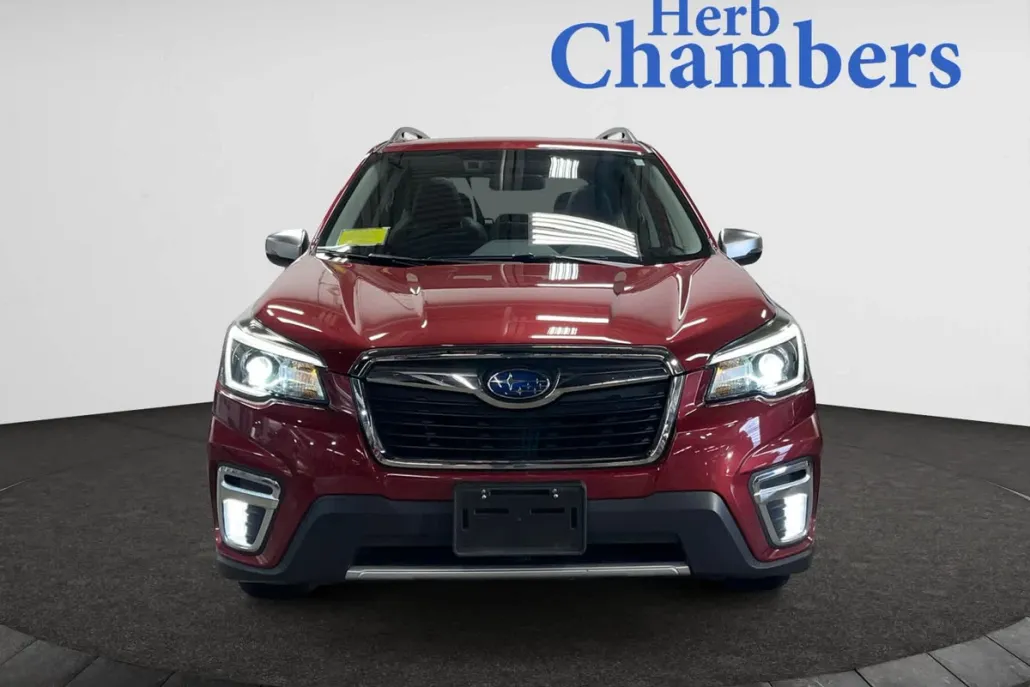 2020 Subaru Forester Touring photo 1