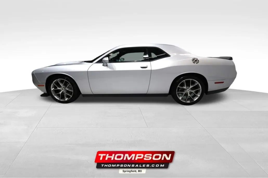 2023 Dodge Challenger GT photo 1