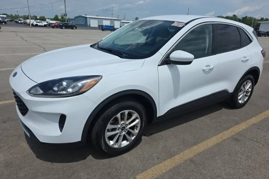 2021 Ford Escape SE photo 1