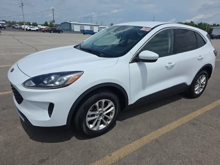 2021 Ford Escape SE photo 1