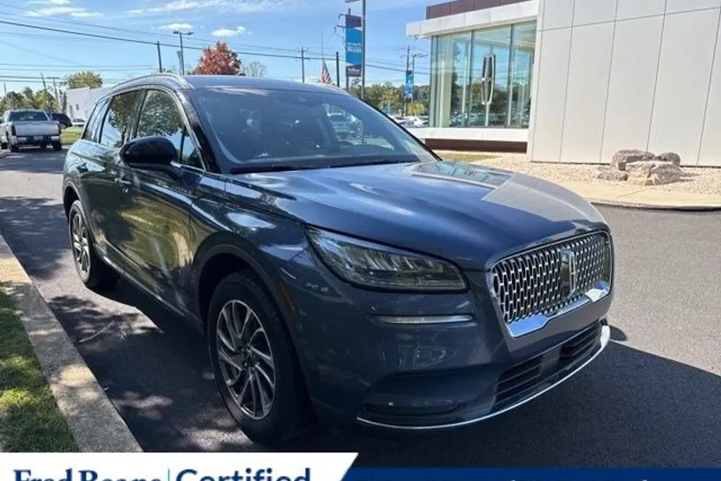 2022 Lincoln Corsair Standard photo 1