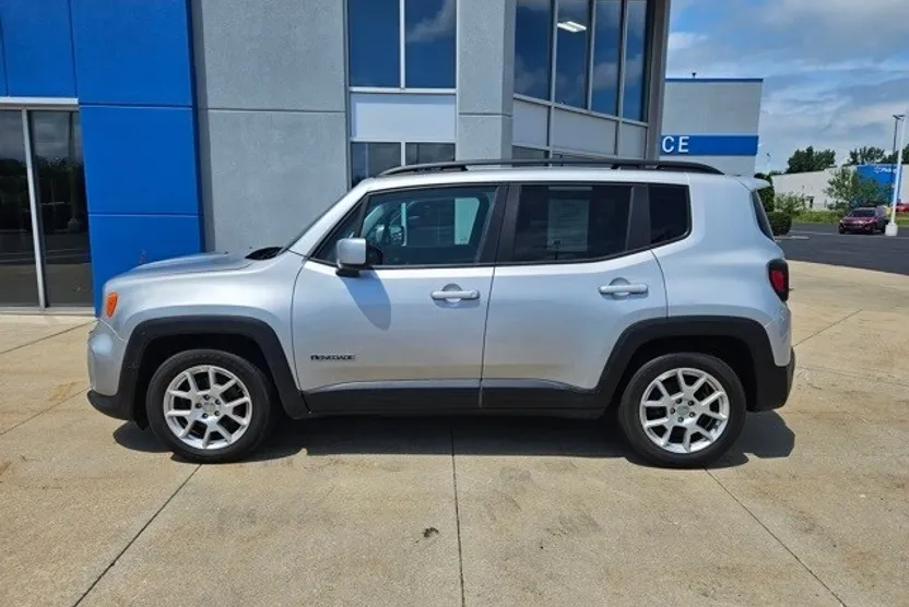 2020 Jeep Renegade Latitude photo 1