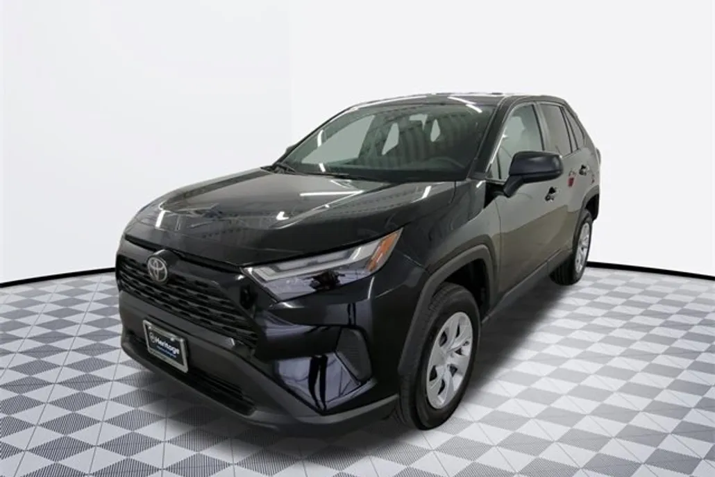 2024 Toyota RAV4 LE Sport photo 1