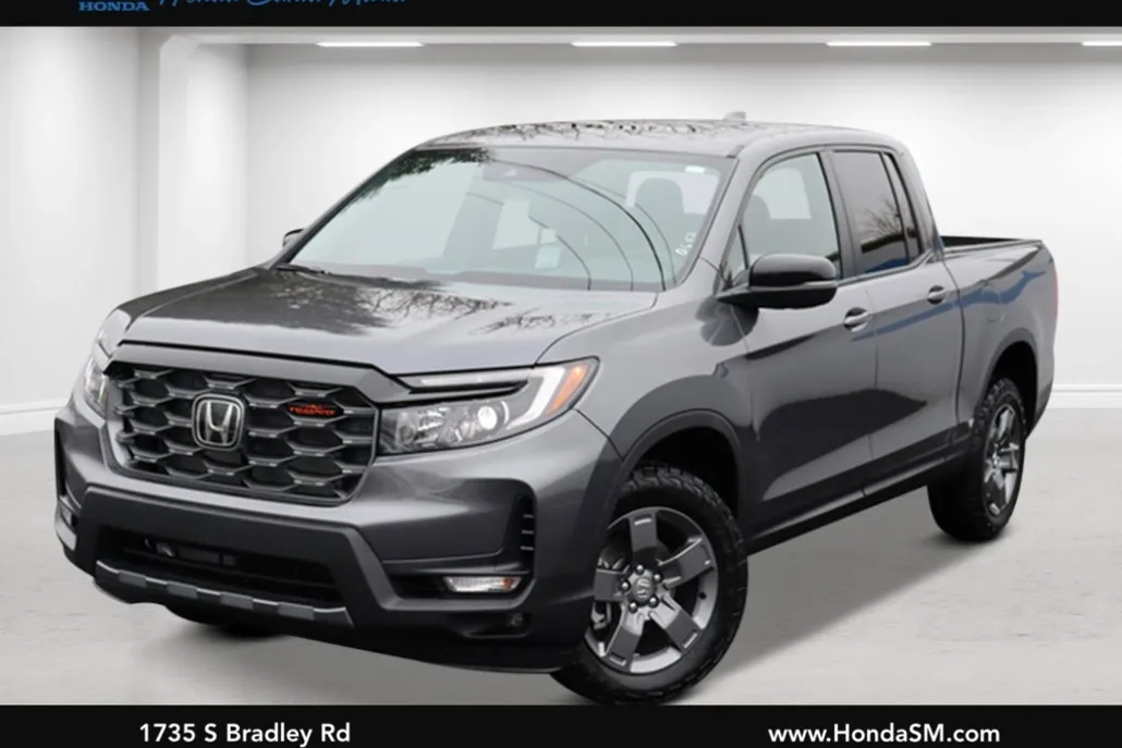 2025 Honda Ridgeline TrailSport photo 1