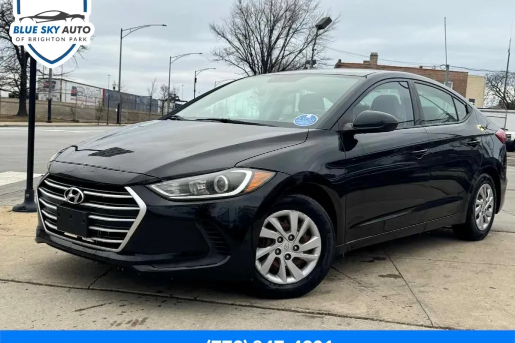 2017 Hyundai Elantra SE photo 1