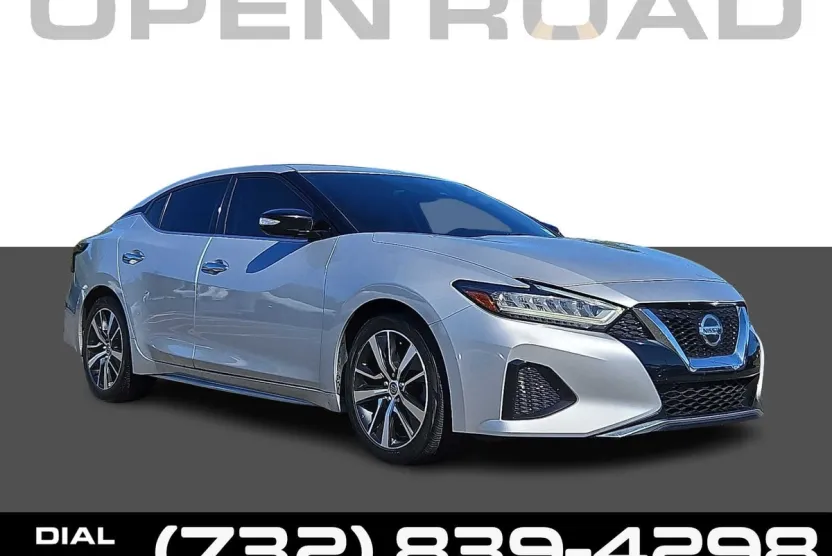 2020 Nissan Maxima SV photo 1