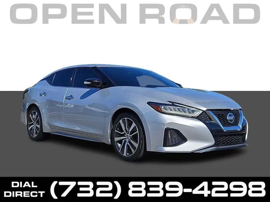 2020 Nissan Maxima SV photo 1