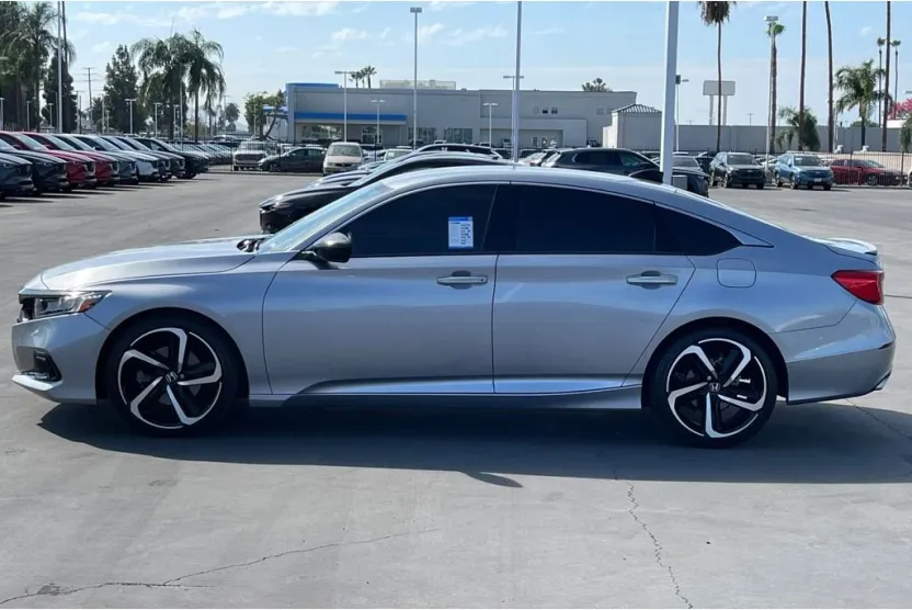 2022 Honda Accord Sport 1.5T photo 1