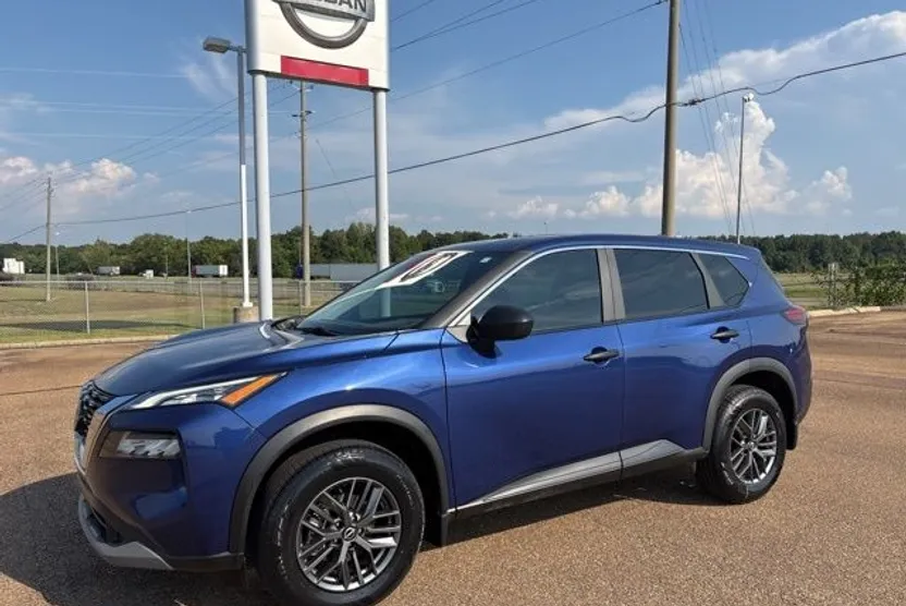 2023 Nissan Rogue S photo 1