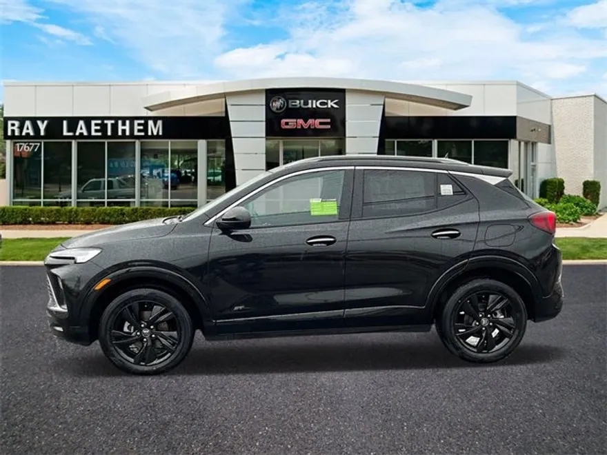 2025 Buick Encore GX Sport Touring photo 1