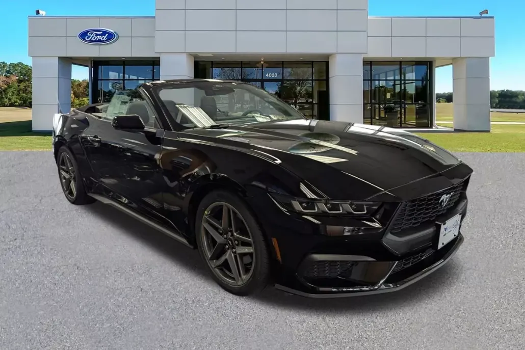2025 Ford Mustang EcoBoost photo 1