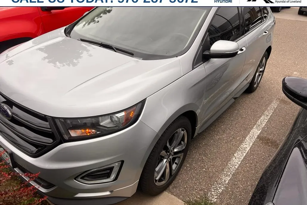 2016 Ford Edge Sport photo 1