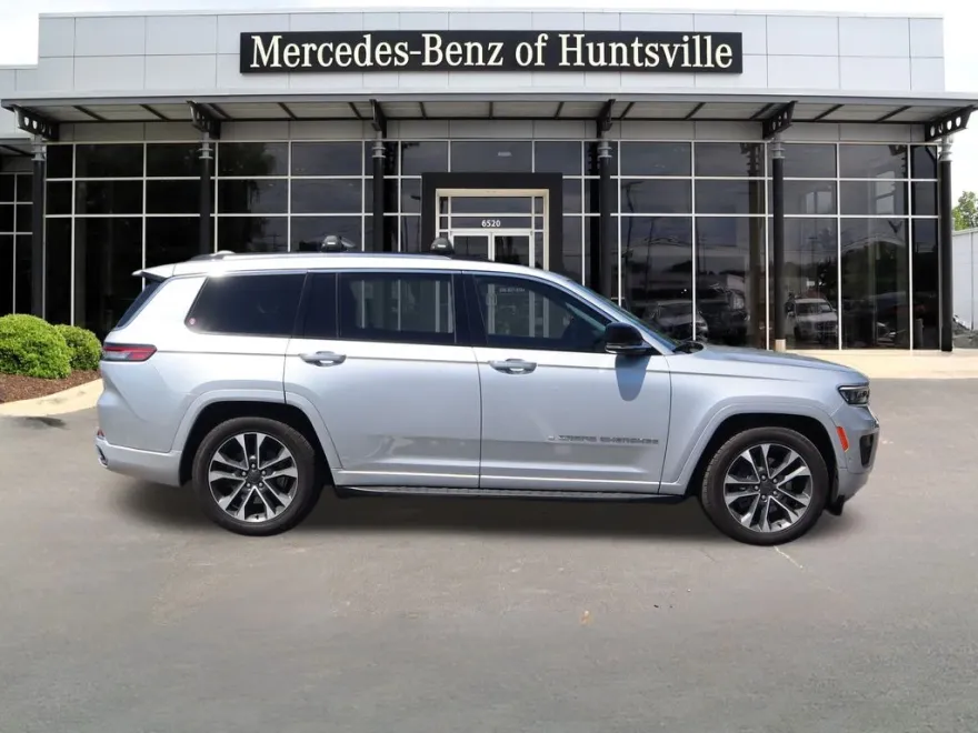 2021 Jeep Grand Cherokee Overland photo 1