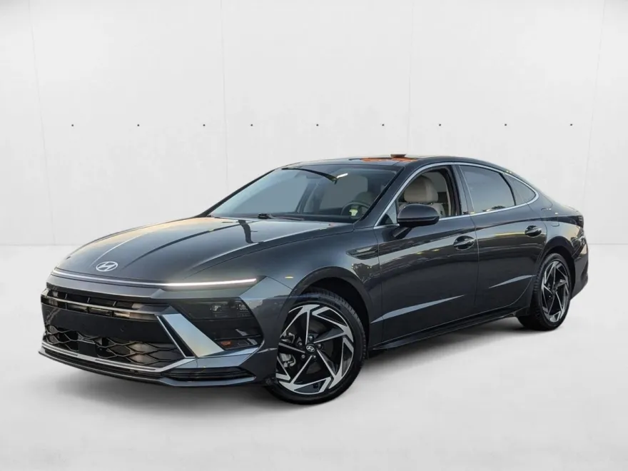 2024 Hyundai Sonata SEL photo 1