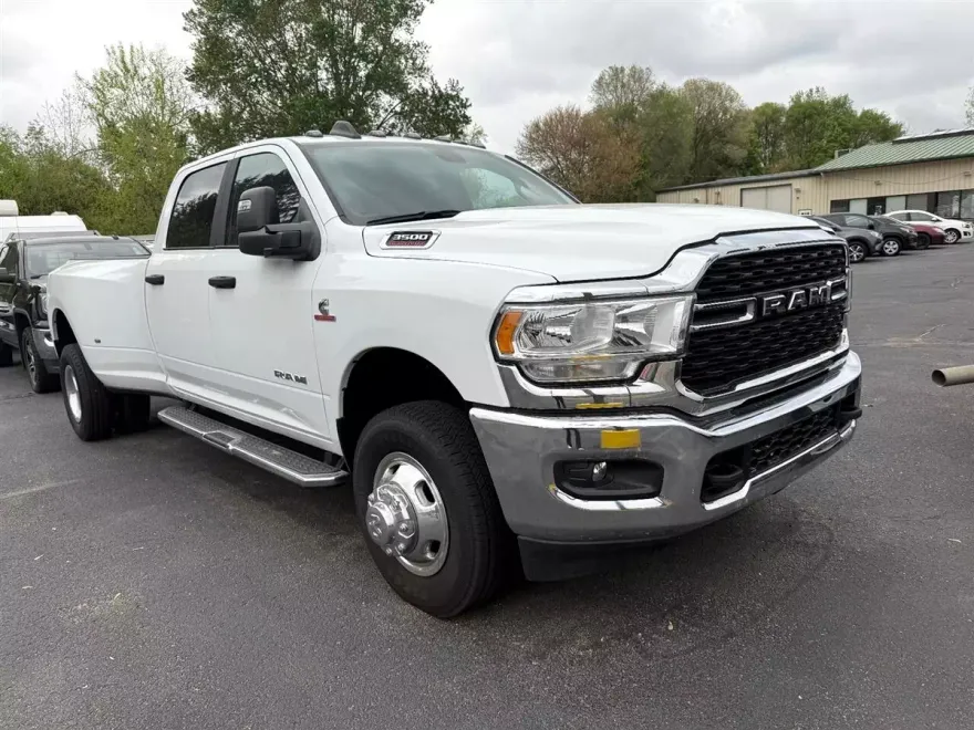 2023 Ram 3500 Lone Star photo 1