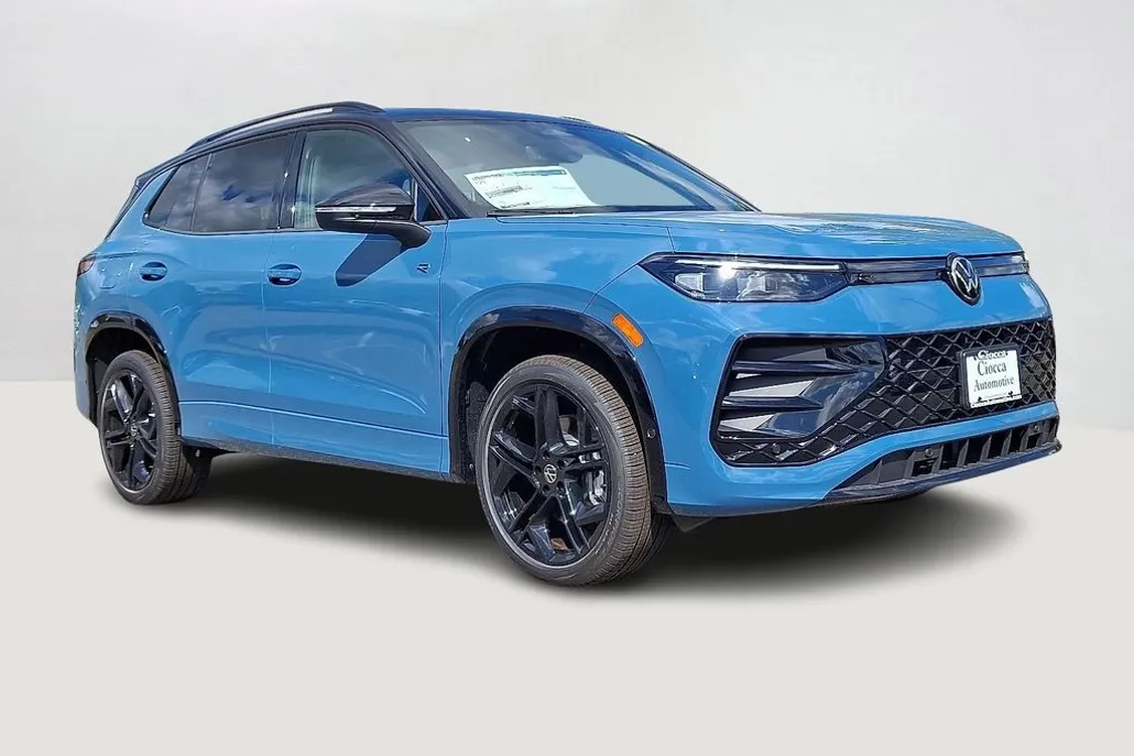 2025 Volkswagen Tiguan SE R-Line Black photo 1