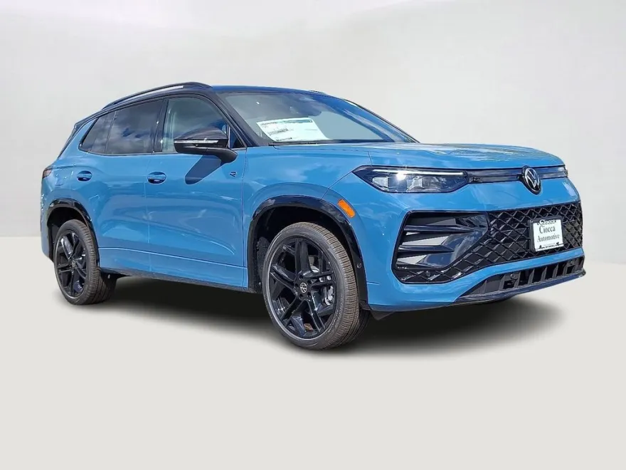 2025 Volkswagen Tiguan SE R-Line Black photo 1