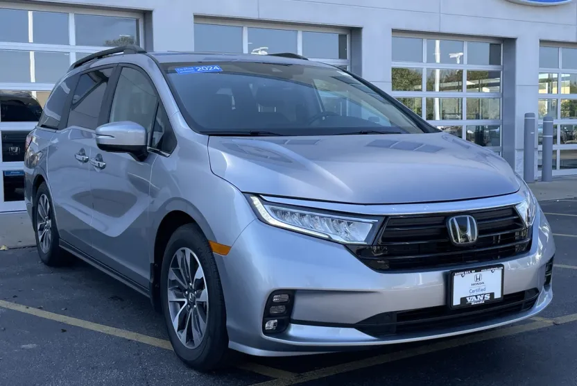 2024 Honda Odyssey EX-L photo 1