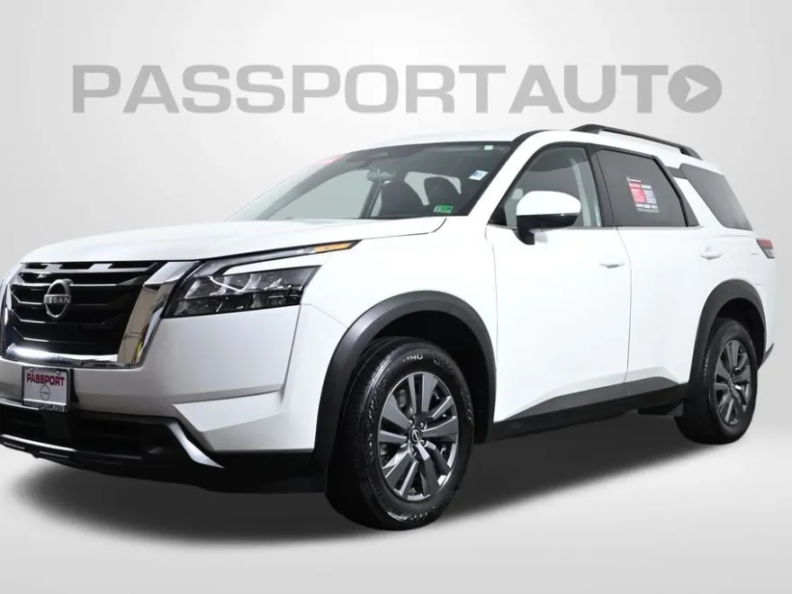 2025 Nissan Pathfinder SV photo 1