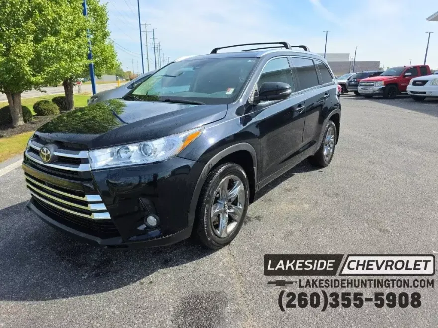 2017 Toyota Highlander Limited Platinum photo 1