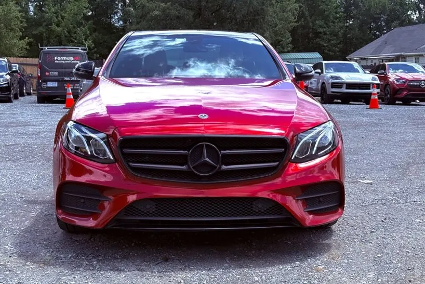 2019 Mercedes Benz E 300 4MATIC photo 1
