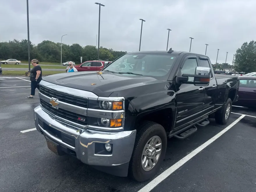 2017 Chevrolet Silverado 2500HD LTZ photo 1