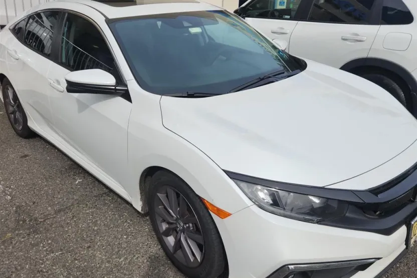 2020 Honda Civic EX photo 1