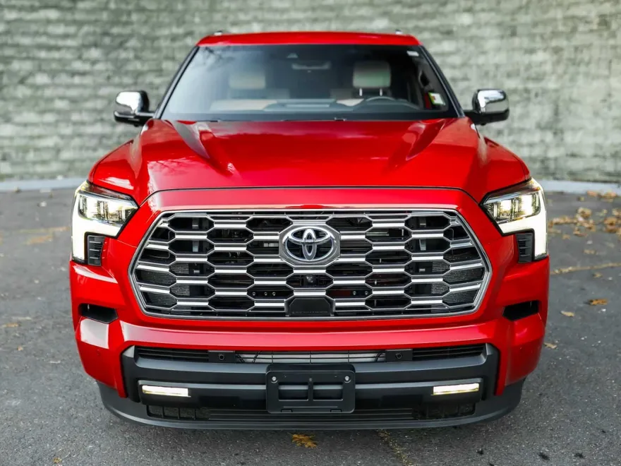 2024 Toyota Sequoia Capstone photo 1