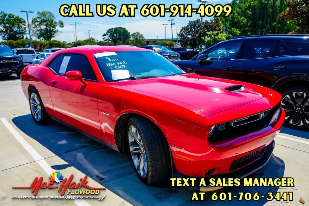 2022 Dodge Challenger R/T photo 1