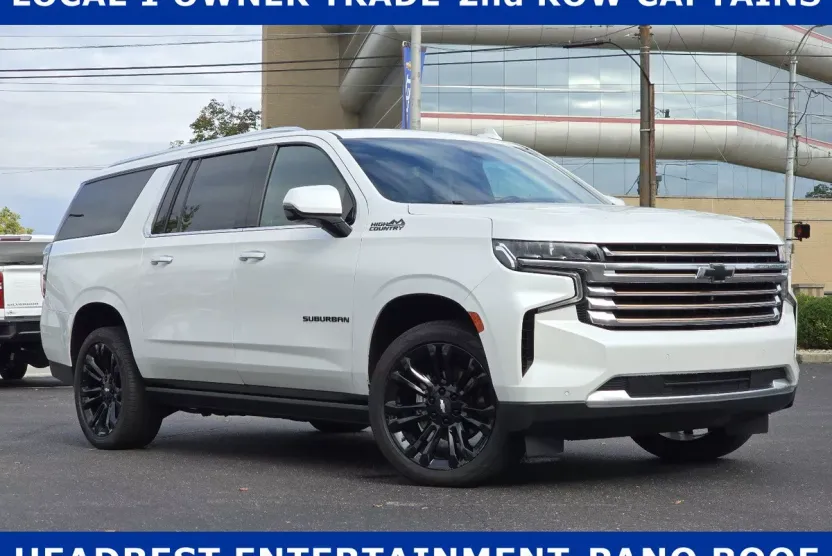 2022 Chevrolet Suburban High Country photo 1
