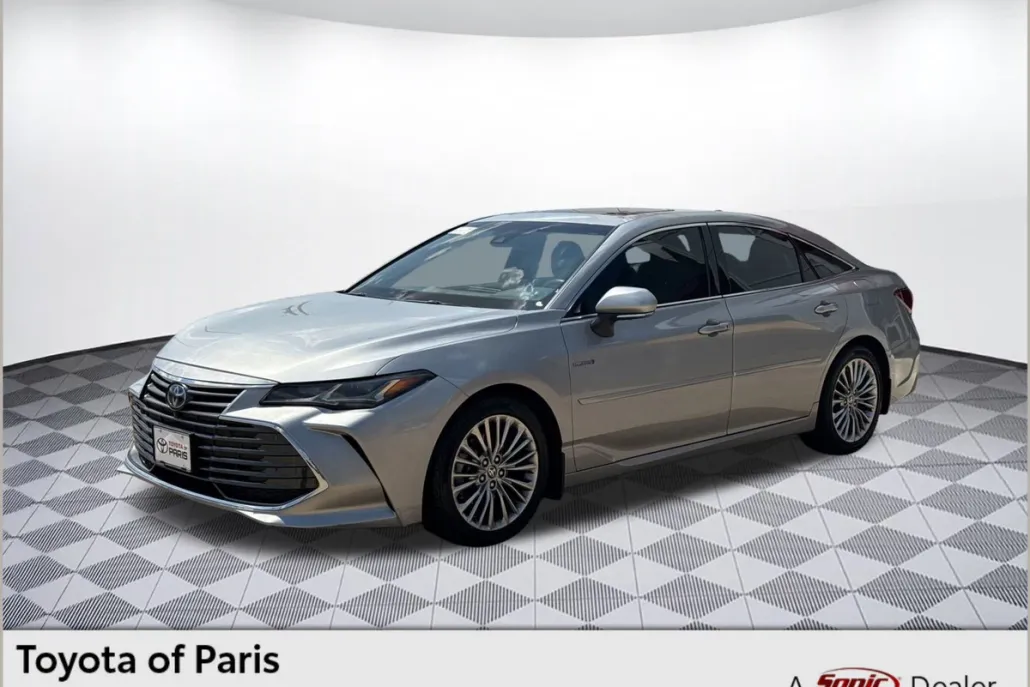 2020 Toyota Avalon Hybrid Limited photo 1