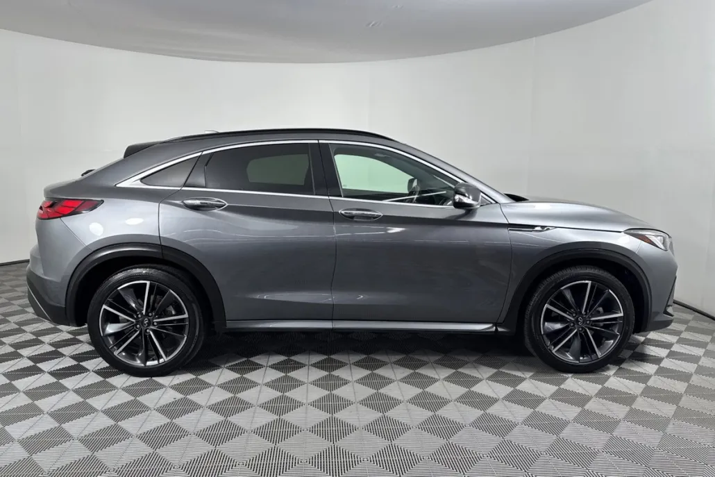 2024 Infiniti QX55 Luxe photo 1