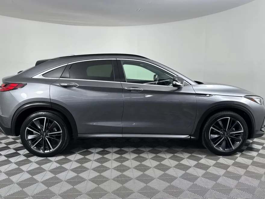 2024 Infiniti QX55 Luxe photo 1