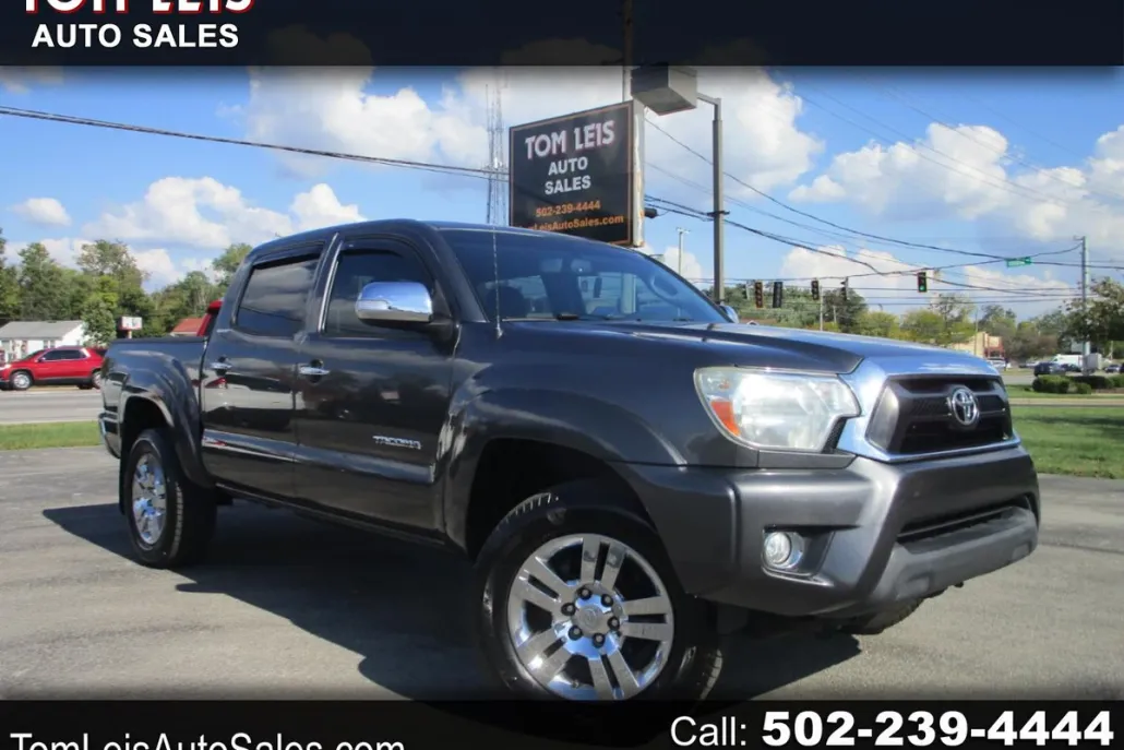 2015 Toyota Tacoma Double Cab V6 photo 1