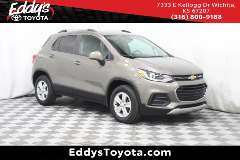2022 Chevrolet Trax LT photo 1